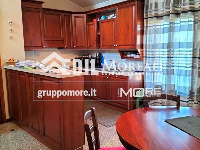 Appartamento trilocale in affitto in Crocetta, Modena