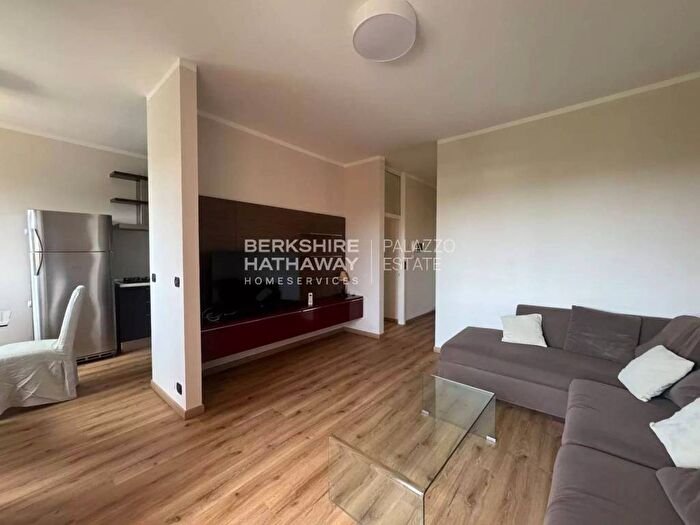 Appartamento trilocale in affitto in via ugo betti, Gallaratese, Milano
