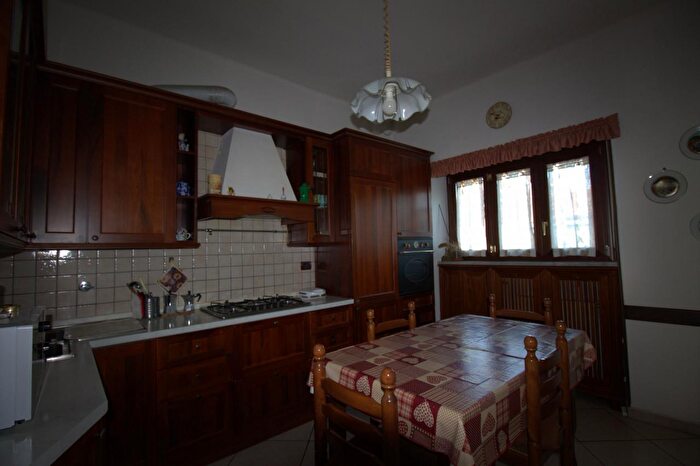 Appartamento quadrilocale in vendita in Corso Taranto, Torino