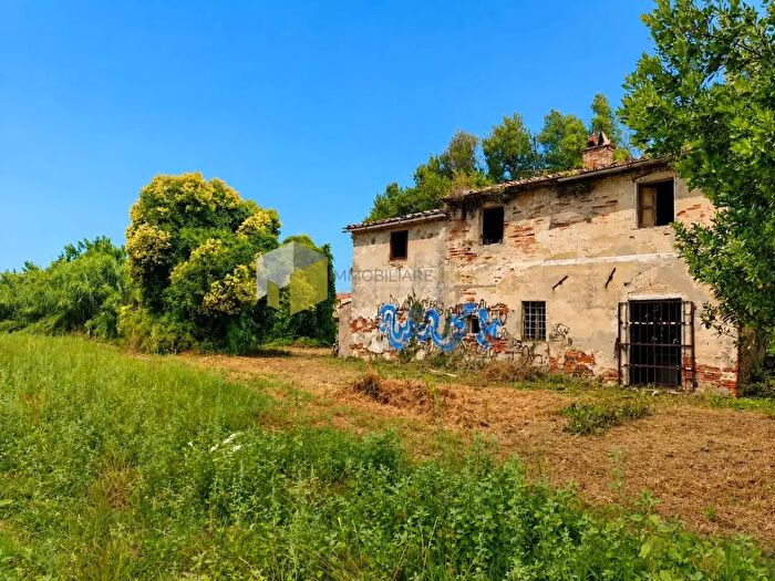 Casa con 9 locali in vendita in Modda, Cascina