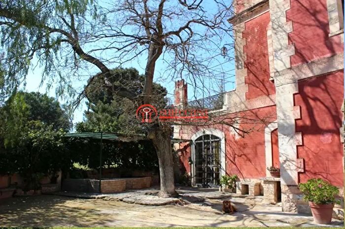 Casa con 6 locali in vendita in Via Annibale Maria di Francia, Trani