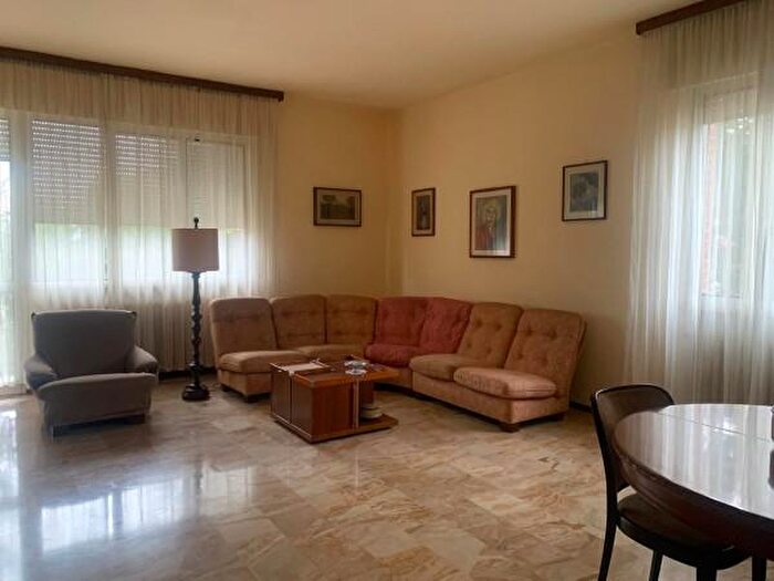 Casa con 6 locali in vendita in Ravenna