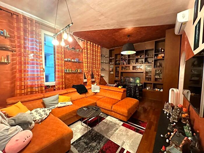 Appartamento trilocale in vendita in Via Antonio Grumello, Milano