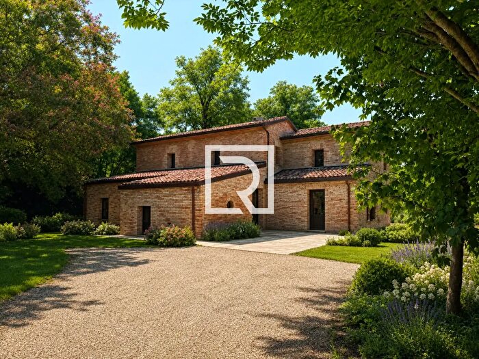Casa con 6 locali in vendita in Lavatoio, Longiano