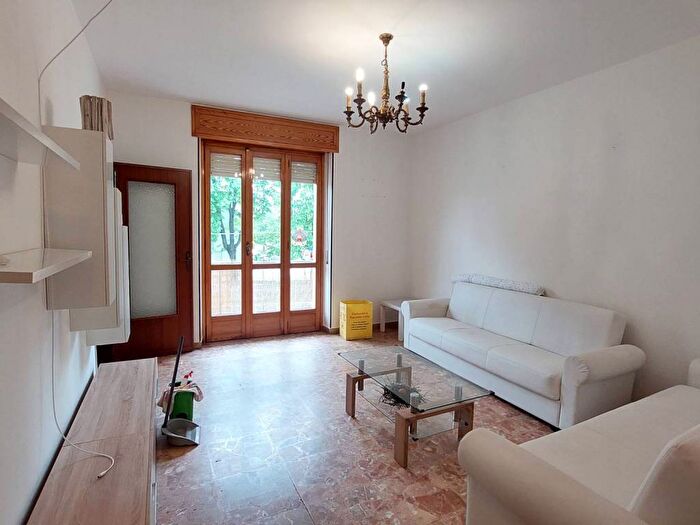 Appartamento bilocale in affitto in Piazza Guglielmo Marconi, Centro, Castagnole delle Lanze