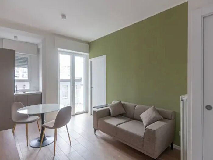 Appartamento bilocale in affitto in Via Derna, Milano