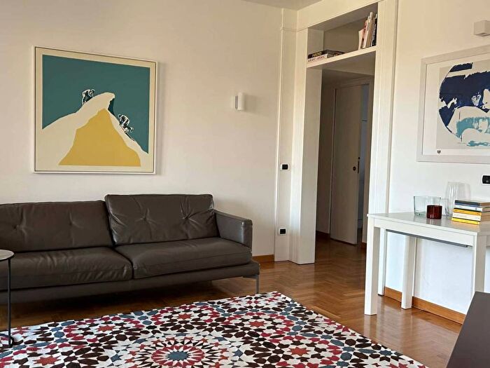 Appartamento trilocale in affitto in Via Patroclo, San Siro, Milano