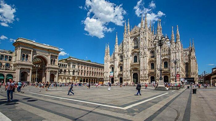 Casa con 6 locali in vendita in Carrobbio, Milano