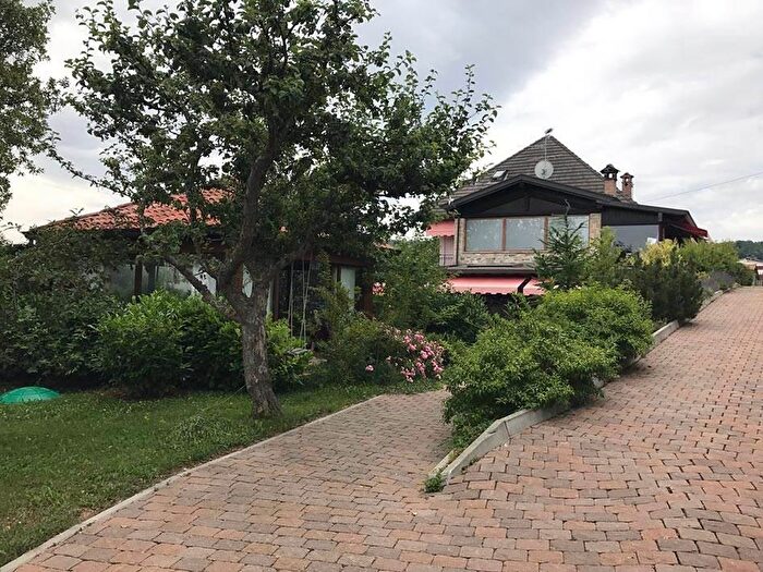 Casa con 5 locali in vendita in Farini