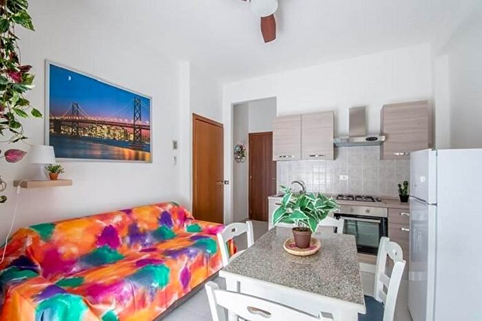 Appartamento trilocale in vendita in Follonica