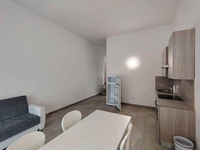 Appartamento bilocale in affitto in Via Jacopo di Paolo, Bolognina, Bologna