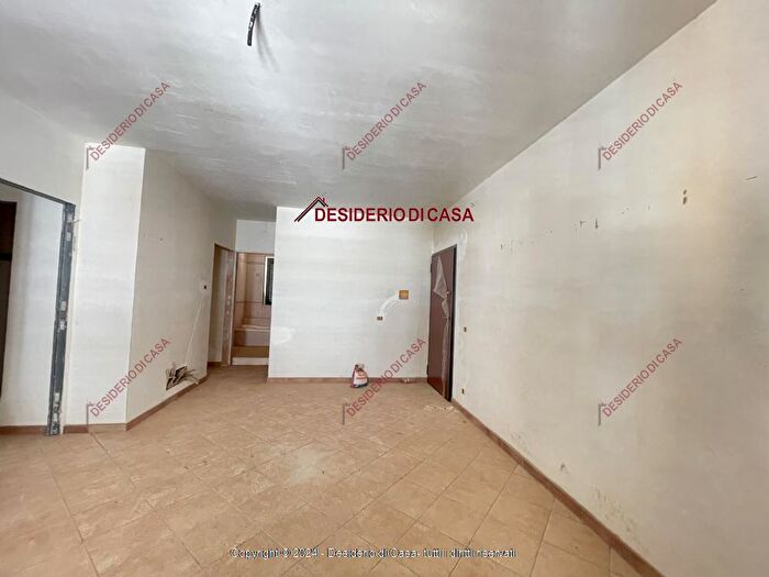 Appartamento trilocale in vendita in Lascari