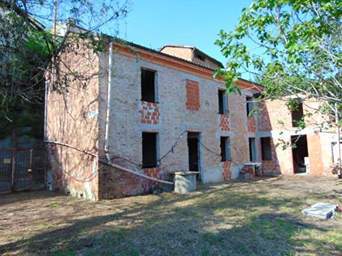 Casa con 5 locali in vendita in Via Roma, Maranzana