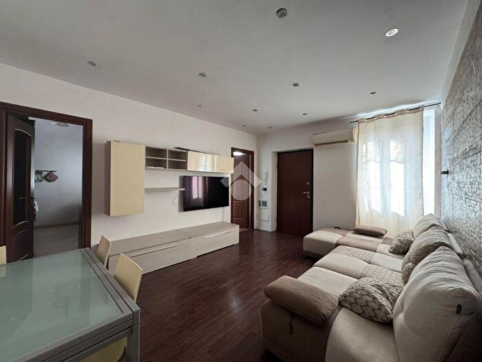 Appartamento trilocale in vendita in Corso Palestro Maggio, Vercelli