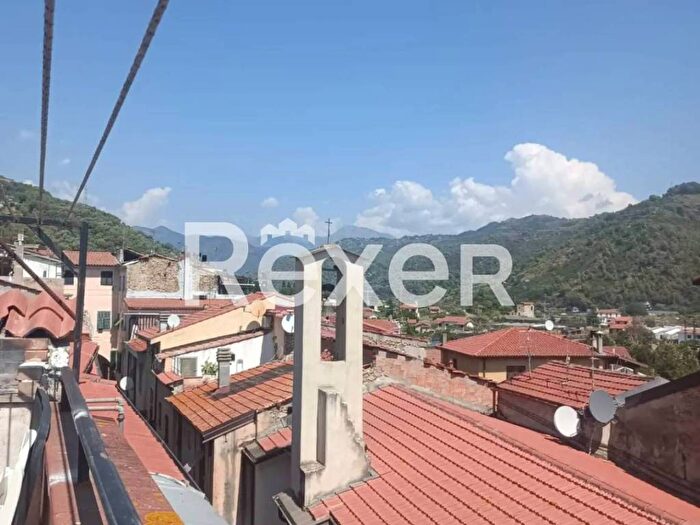 Appartamento trilocale in vendita in Piazza Giuseppe Garibaldi, Centro, Camporosso