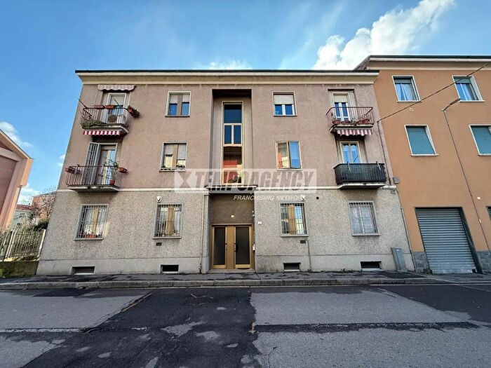 Appartamento bilocale in vendita in Via Garibaldi, Cormano