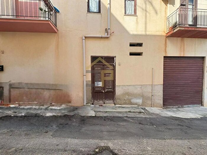 Appartamento bilocale in vendita in Via Asmara, Castellammare Del Golfo