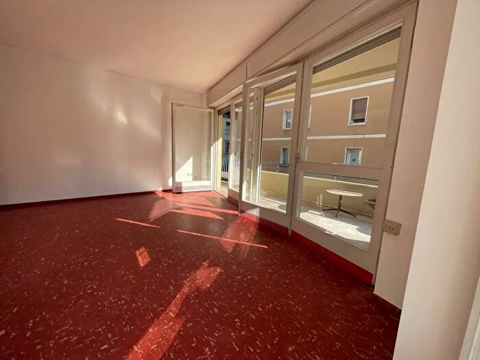 Appartamento con 5 locali in affitto in Via Bomporto, Trento