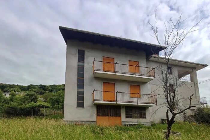 Casa in vendita in Via Provinciale per Lessolo N Val di Chy To, Val di Chy