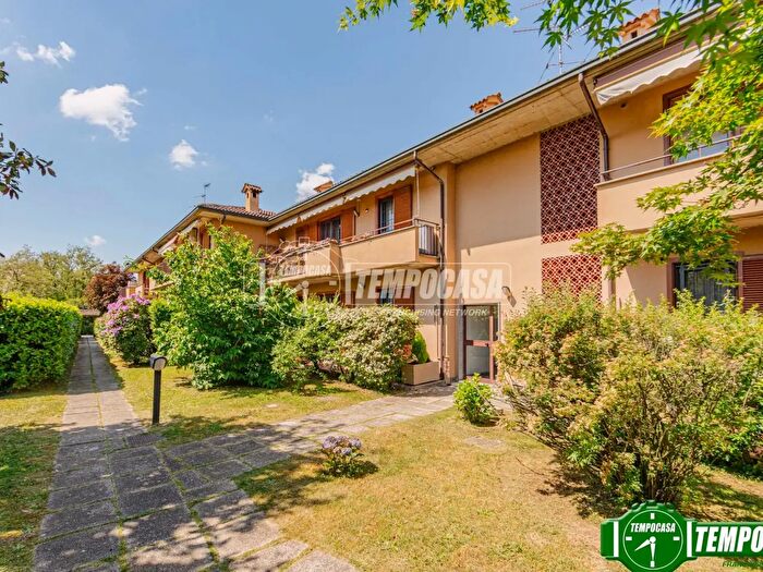 Appartamento quadrilocale in vendita in Via Regina Adelaide, Torre DIsola
