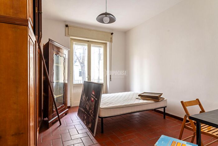 Appartamento con 6 locali in vendita in Viale Goffredo Mameli, Livorno