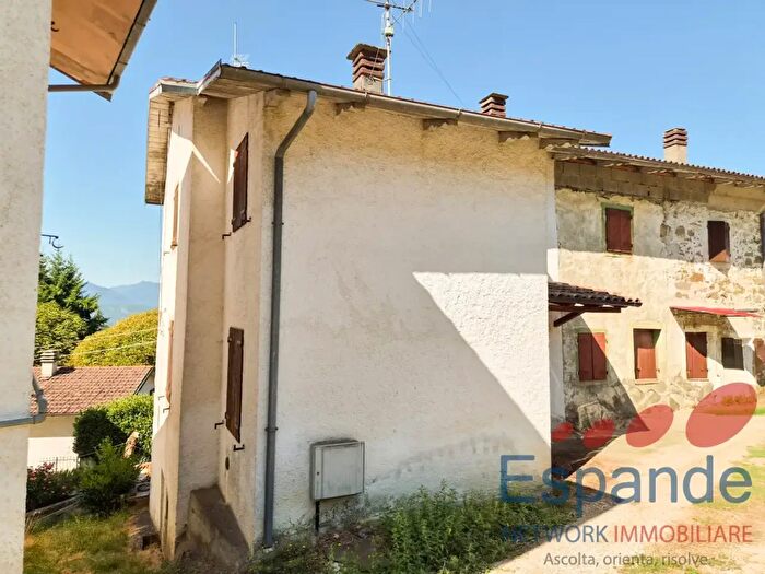Casa quadrilocale in vendita in Camugnano