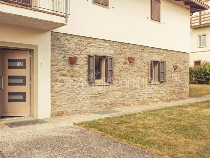 Appartamento quadrilocale in vendita in Frassinoro