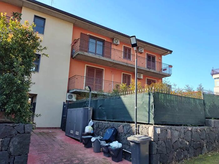 Appartamento quadrilocale in vendita in Gravina Di Catania