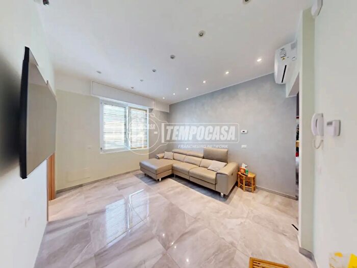 Appartamento quadrilocale in vendita in Via Piave, Lomazzo