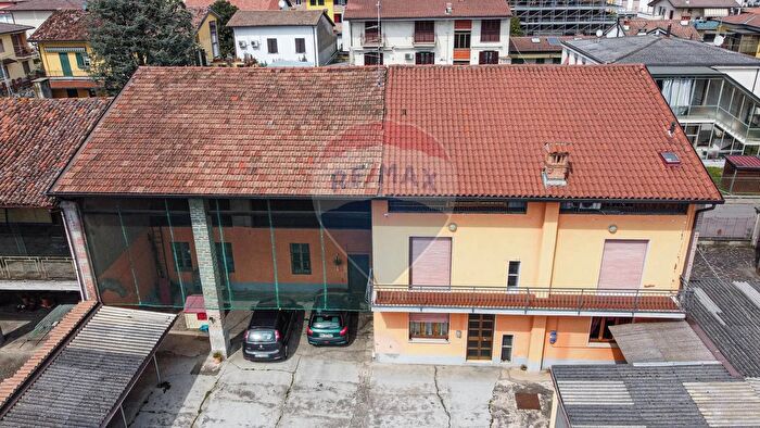 Case in Vendita e in Affitto - 3