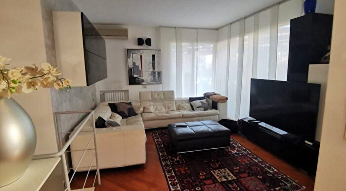 Appartamento trilocale in vendita in Via Le Murie San Carlo Crema Cremona Lombardia Italia, Crema