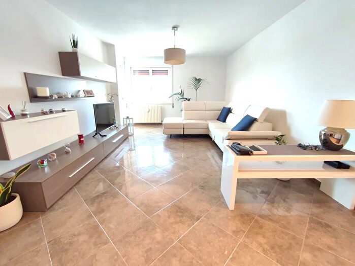 Appartamento con 5 locali in vendita in Cagliari, Gallipoli