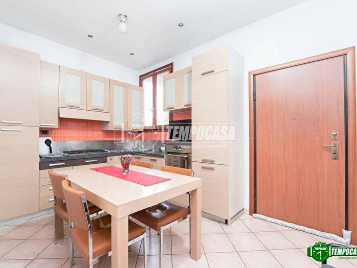 Appartamento trilocale in affitto in Via Luigi Bianchi DEspinosa, Niguarda, Milano