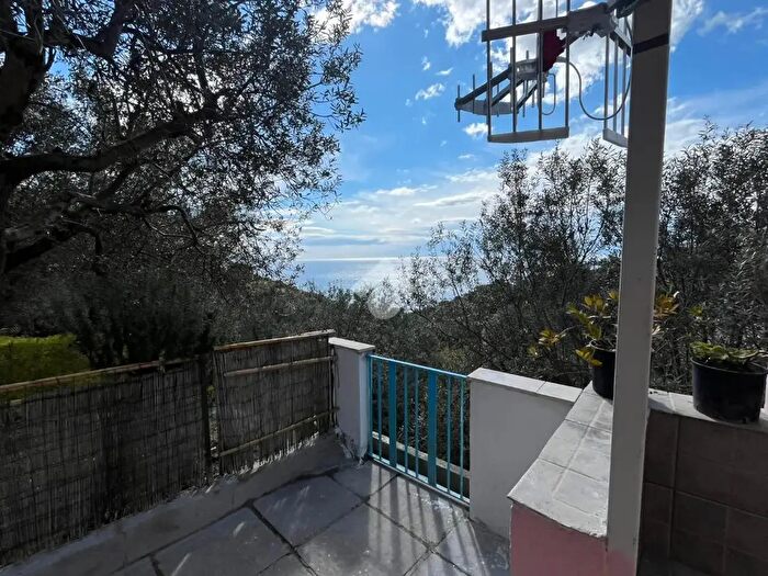 Casa trilocale in affitto in Via Amerigo Vespucci, Massa Lubrense