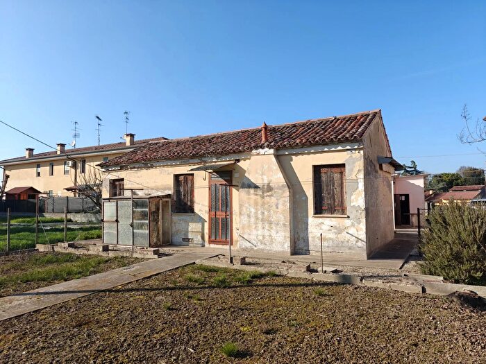 Casa in vendita in Rovigo