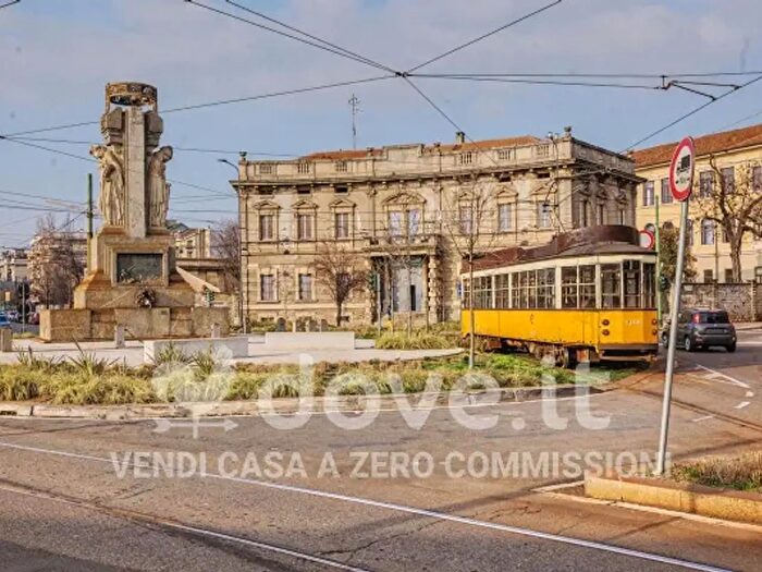 Appartamento bilocale in vendita in Piazzale Santorre di Santarosa, Milano