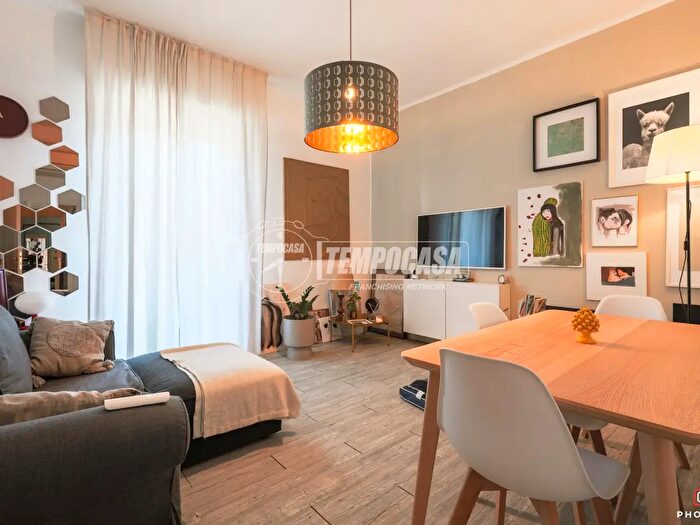 Appartamento quadrilocale in vendita in Via Toscana, Bologna