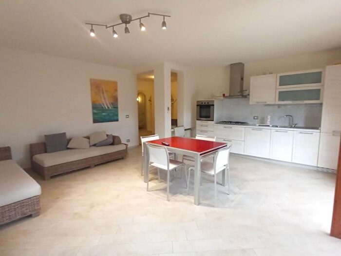 Appartamento trilocale in affitto in Via del Fortino, Lido di Camaiore, Camaiore