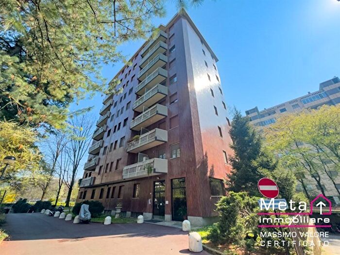 Appartamento trilocale in affitto in Via Triulziana, Centro, San Donato Milanese