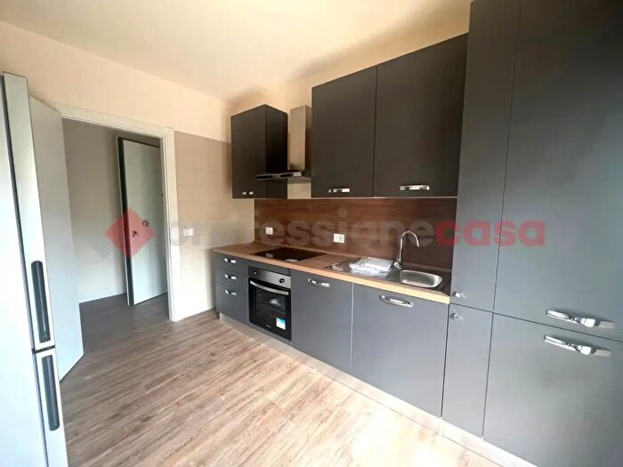 Appartamento trilocale in vendita in Via Assisi Snc, Solesino