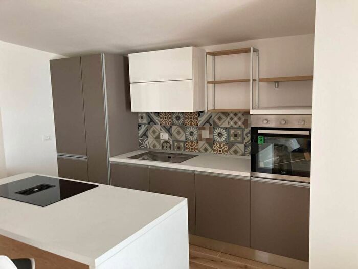 Appartamento quadrilocale in affitto in Via Alessandro Manzoni, Lusciano