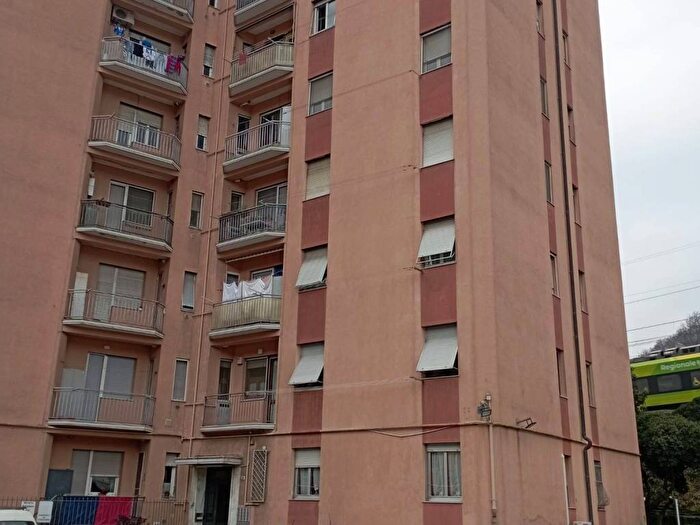 Appartamento bilocale in affitto in Via Giuseppe Gallesi, Pontedecimo, Genova