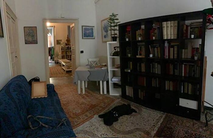 Appartamento con 5 locali in affitto in Via Goito, Castelletto, Genova