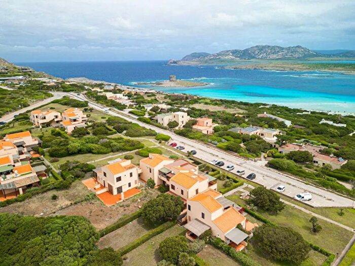 Appartamento trilocale in affitto in Via Angelo Moratti, Centro, Stintino