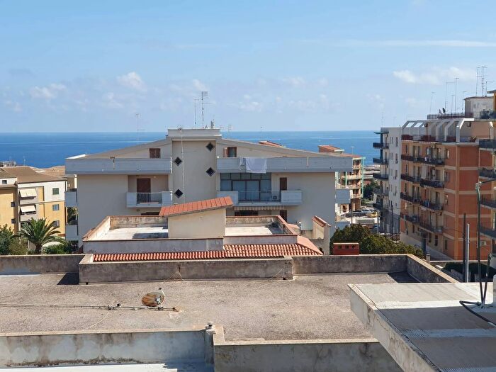 Appartamento con 5 locali in vendita in Viale Grotta Santa, Siracusa