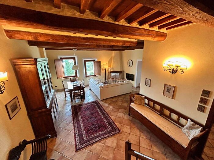 Appartamento con 5 locali in affitto in Via Corsano Grotti, Ville Di Corsano, Monteroni dArbia