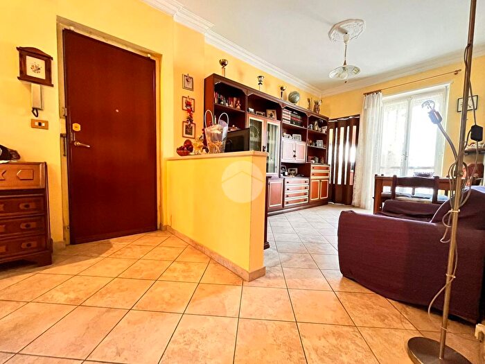 Appartamento bilocale in vendita in Via Breglio, Torino