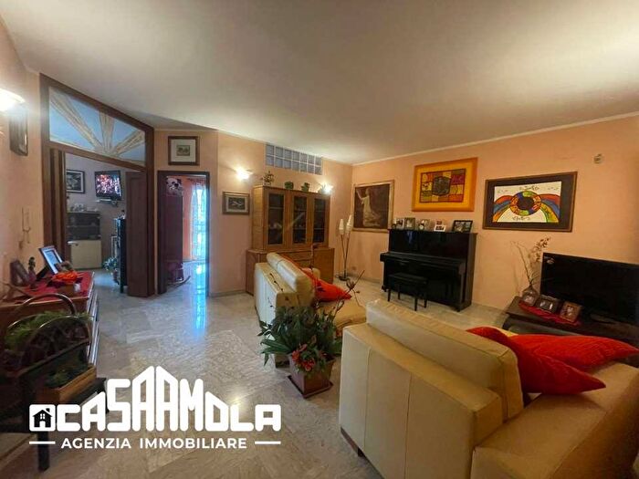 Case in Vendita e in Affitto - 3