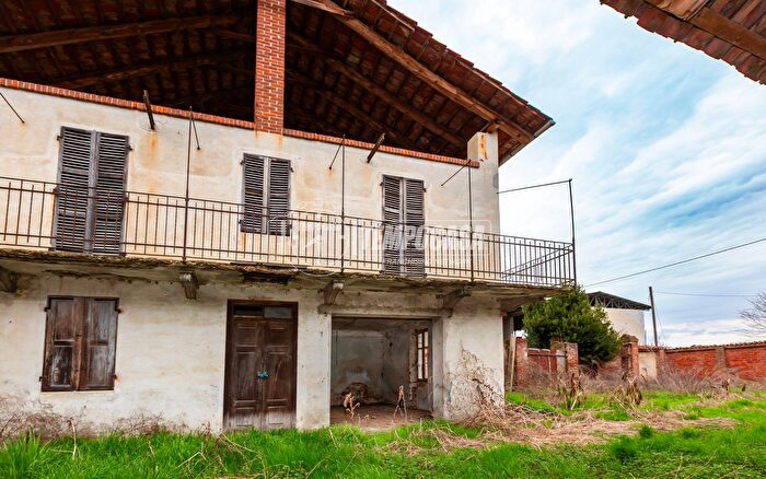 Casa quadrilocale in vendita in Cascina Riasso, Poirino