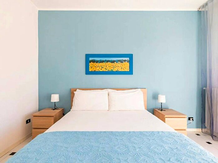 Appartamento trilocale in affitto in Via Caravello, Riva Ligure